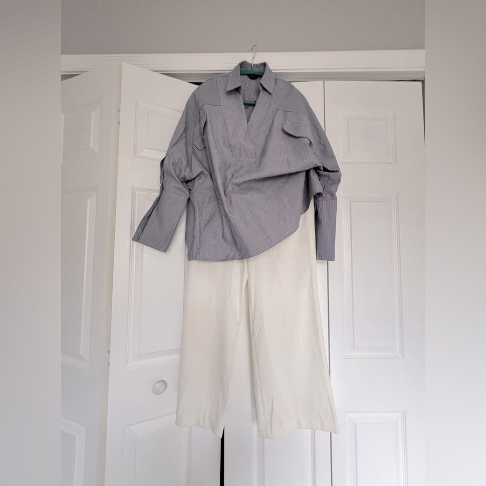 Cape sleeve top